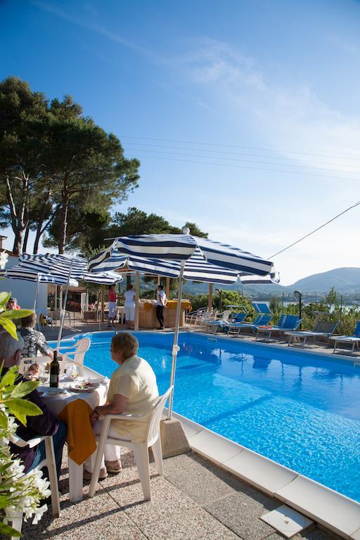 Residence Vacanza Mare Marina di Campo Ngoại thất bức ảnh